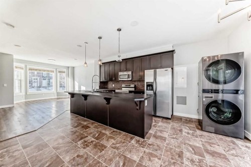 397 Rainbow Falls Drive, Chestermere, AB - Indoor Photo Showing Kitchen