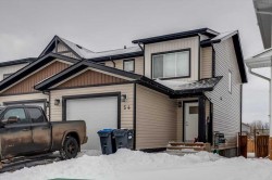 54 Hawthorn Place  Sylvan Lake, AB T4S 0S2