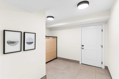 476 West Chestermere Drive, Chestermere, AB - Indoor Photo Showing Other Room