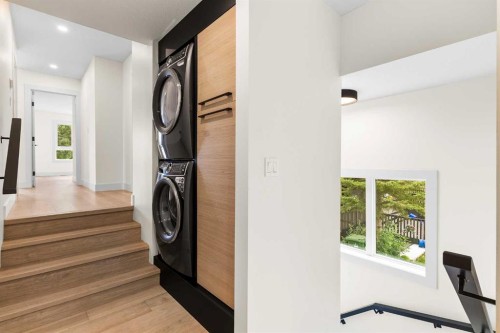 476 West Chestermere Drive, Chestermere, AB - Indoor Photo Showing Laundry Room