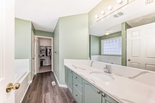 71 Millrise Square Sw, Calgary, AB - Indoor Photo Showing Bathroom