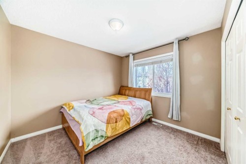 71 Millrise Square Sw, Calgary, AB - Indoor Photo Showing Bedroom