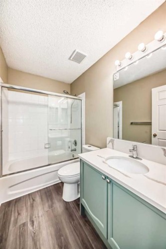 71 Millrise Square Sw, Calgary, AB - Indoor Photo Showing Bathroom