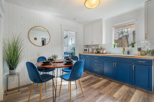 133 1 Street, Drumheller, AB - Indoor Photo Showing Dining Room