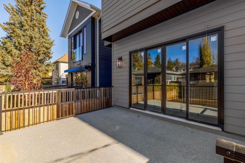 727 15 Street Nw, Calgary, AB - Outdoor With Exterior
