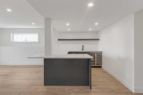 340 West Chestermere Drive, Chestermere, AB - Indoor Photo Showing Other Room