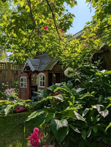 107 Woodford Crescent Sw, Calgary, AB - Outdoor