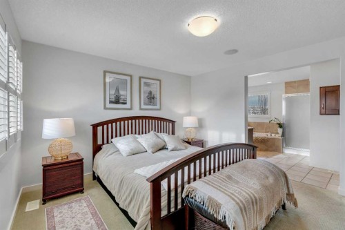 505 Discovery Ridge Boulevard Sw, Calgary, AB - Indoor Photo Showing Bedroom