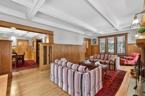 2209 Carleton Street Sw, Calgary, AB 