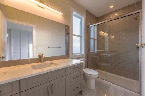 3438 Victory Way, Olds, AB - Indoor Photo Showing Bathroom