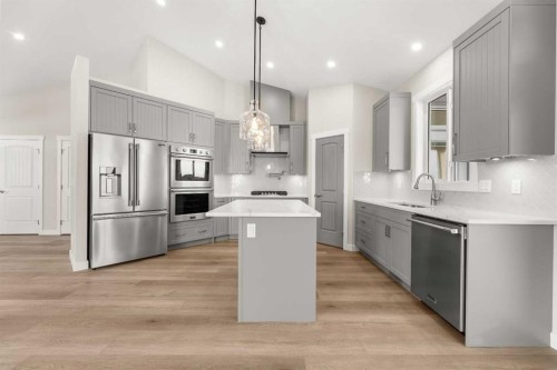 5 Williams Avenue, Olds, AB - Indoor Photo Showing Kitchen With Upgraded Kitchen