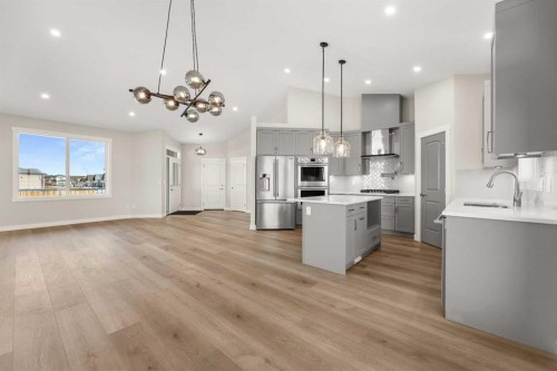 5 Williams Avenue, Olds, AB - Indoor Photo Showing Kitchen With Upgraded Kitchen