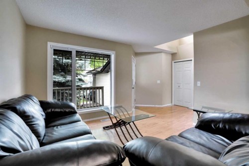 356 Chaparral Drive Se, Calgary, AB - Indoor