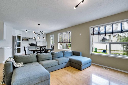 356 Chaparral Drive Se, Calgary, AB - Indoor Photo Showing Living Room