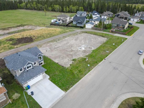 222 12 Avenue Ne, Sundre, AB 