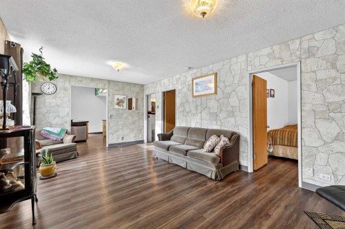 33235 Range Road 64, Rural Mountain View County, AB 