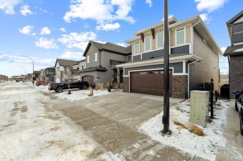 548 Cranbrook Gardens Se, Calgary, AB - Outdoor