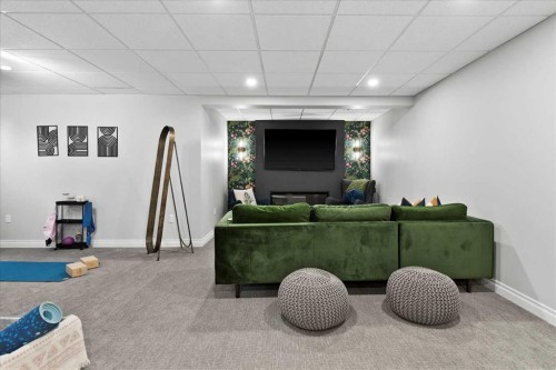 255 Gleneagles View, Cochrane, AB 