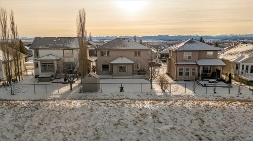 255 Gleneagles View, Cochrane, AB 