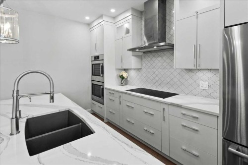 255 Gleneagles View, Cochrane, AB 