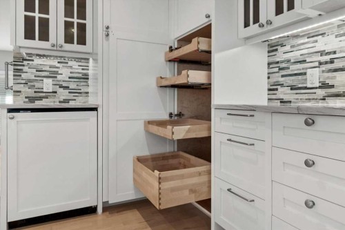 15 Oakmount Place Sw, Calgary, AB - Indoor