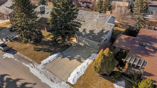 15 Oakmount Place Sw, Calgary, AB - Outdoor