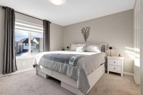 577 Masters Road Se, Calgary, AB - Indoor Photo Showing Bedroom