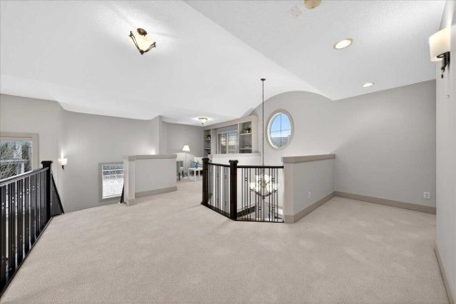 10 Discovery Ridge Way Sw, Calgary, AB - Indoor Photo Showing Other Room