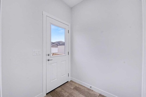 526 Wolf Willow Boulevard Se, Calgary, AB - Indoor Photo Showing Other Room