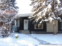 2713 Canmore Road NW Calgary, AB T2M 4J6