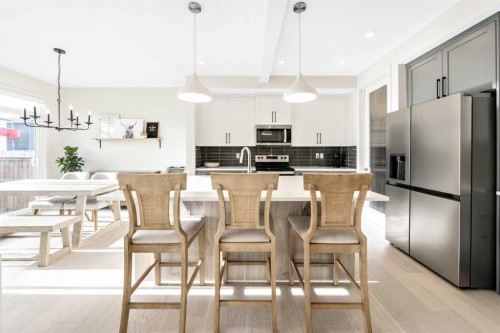 84 Mill Road, Cochrane, AB - Indoor