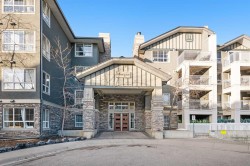 456-35 Richard Court SW Calgary, AB T3E 7N9