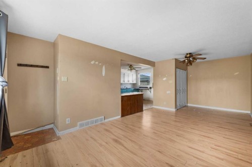 6316 Bowwood Drive Nw, Calgary, AB - Indoor