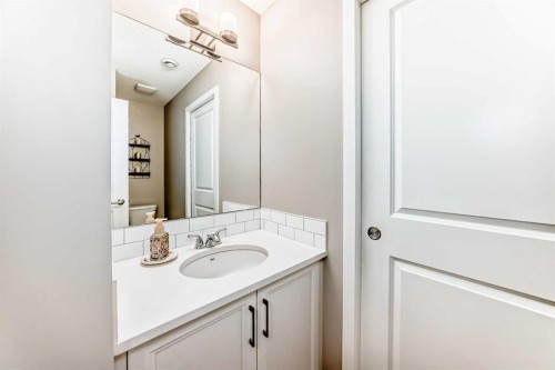 803-250 Fireside View, Cochrane, AB - Indoor Photo Showing Bathroom