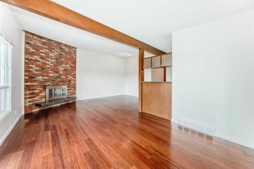 6527 58 Street Nw, Calgary, AB - Indoor With Fireplace