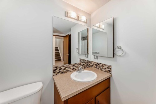 6527 58 Street Nw, Calgary, AB - Indoor Photo Showing Bathroom