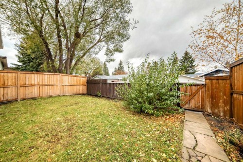 6527 58 Street Nw, Calgary, AB - Outdoor