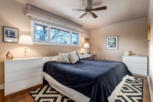 1328 Craig Road Sw, Calgary, AB - Indoor Photo Showing Bedroom