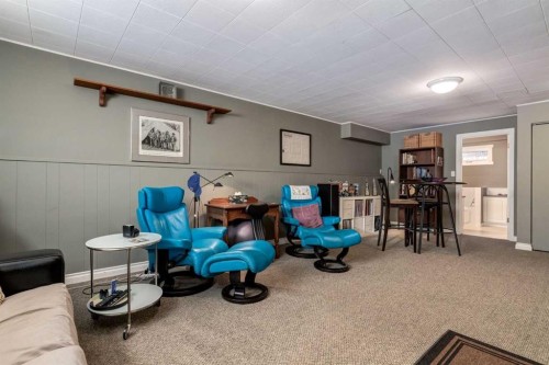 1328 Craig Road Sw, Calgary, AB - Indoor