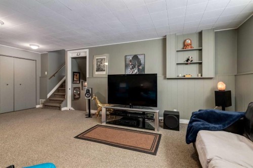 1328 Craig Road Sw, Calgary, AB - Indoor