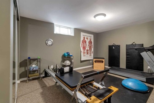 1328 Craig Road Sw, Calgary, AB - Indoor