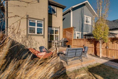 84 Masters Heights Se, Calgary, AB - Outdoor