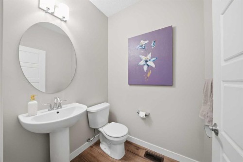 71 Sage Bluff Heights Nw, Calgary, AB - Indoor Photo Showing Bathroom