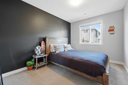 71 Sage Bluff Heights Nw, Calgary, AB - Indoor Photo Showing Bedroom