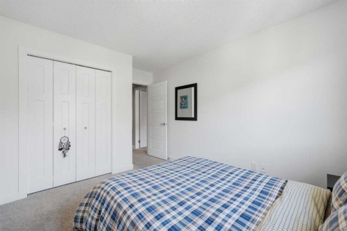 71 Sage Bluff Heights Nw, Calgary, AB - Indoor Photo Showing Bedroom