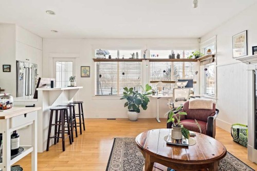 926 8 Avenue Se, Calgary, AB - Indoor