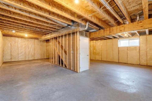 185 Riverwood Crescent, Diamond Valley, AB - Indoor Photo Showing Bathroom
