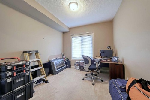 242-52 Cranfield Link Se, Calgary, AB - Indoor Photo Showing Office