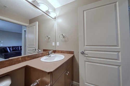 242-52 Cranfield Link Se, Calgary, AB - Indoor Photo Showing Bathroom