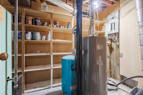 5108 52 Avenue, Stavely, AB - Indoor